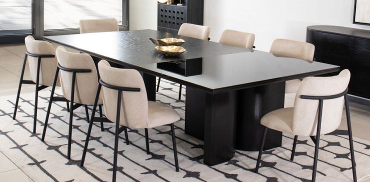 Comedor Granate 300 x 150 cm con 8 Sillas Curve