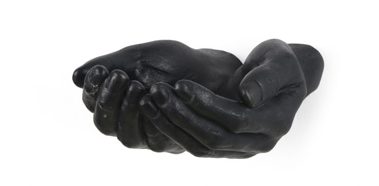 Figura Manos Cnr Negro