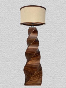 Lámpara de Piso 70 x 190 cm Espiral Bqe Parota