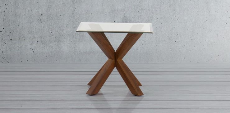 Mesa Lateral Cuadrada de Cristal 64 x 64 cm New Shanghai Nogal