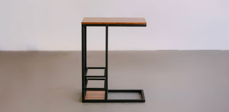 Mesa Revistera Amira Parota